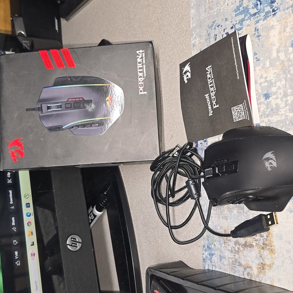 Redragon Gaming Mouse with RGB Lighting - Picture 2 of 4